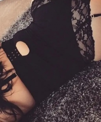 Обворожительная стройная брюнетка предлагает незабываемое время в постели. Со мной ты позабудешь обо всех проблемах и окунешься в мир страсти и удовольствия. Жду тебя, чтобы сделать твои фантазии реальностью! 9131, 30 лет